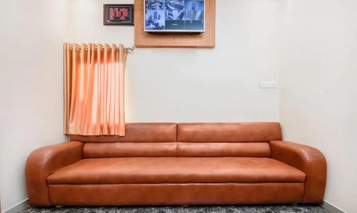 Hotel Volga Plaza Мумбаї Екстер'єр фото